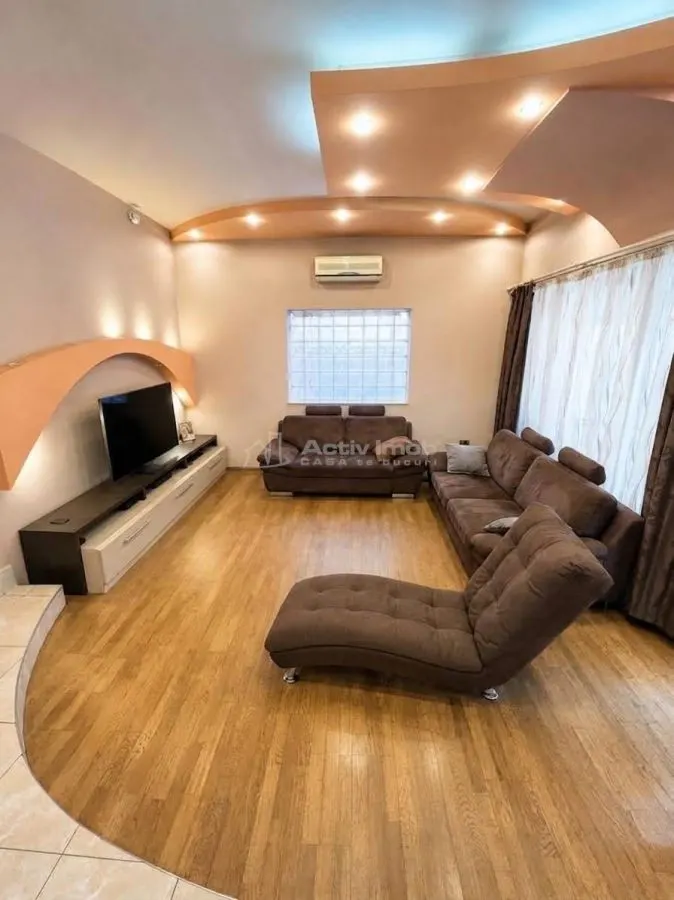 Vila eleganta cu 4 dormitoare - demisol - curte - terasa - foto 2