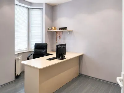 Vila eleganta cu 4 dormitoare - demisol - curte - terasa - foto 4