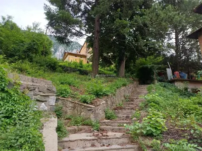 House / villa for sale 400 sqm in Baile Herculane, Central area - foto 12