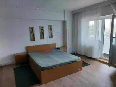 Apartamento de Una Habitación Pacurari - Petrom - Iasi