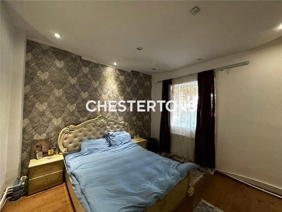 Villa d'excellente situation – 5 chambres, 3 salles de bain, entièrement meublée - foto 1