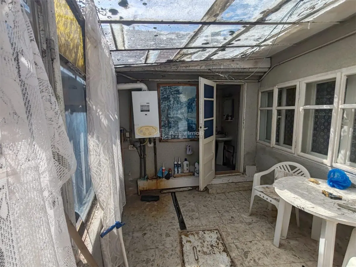 Bocsa Montana – Maison Familiale avec Véranda Généreuse - foto 22