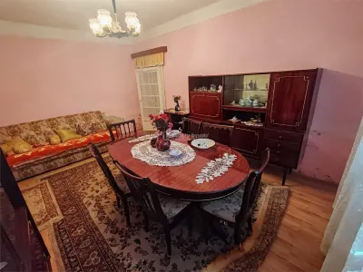 Bocsa Montana – Maison Familiale avec Véranda Généreuse - foto 24