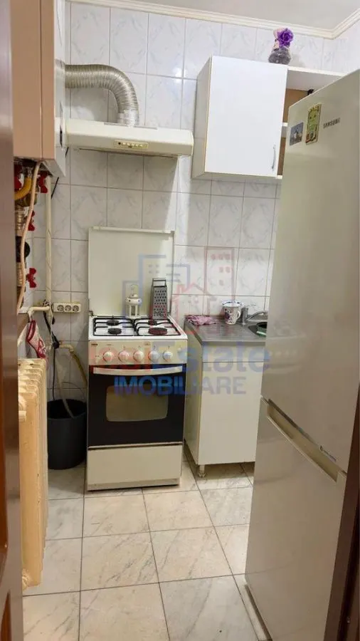 Alexandru cel Bun – Appartement 2 Chambres, Premier Étage avec Chauffage Central et Climatisation - foto 5