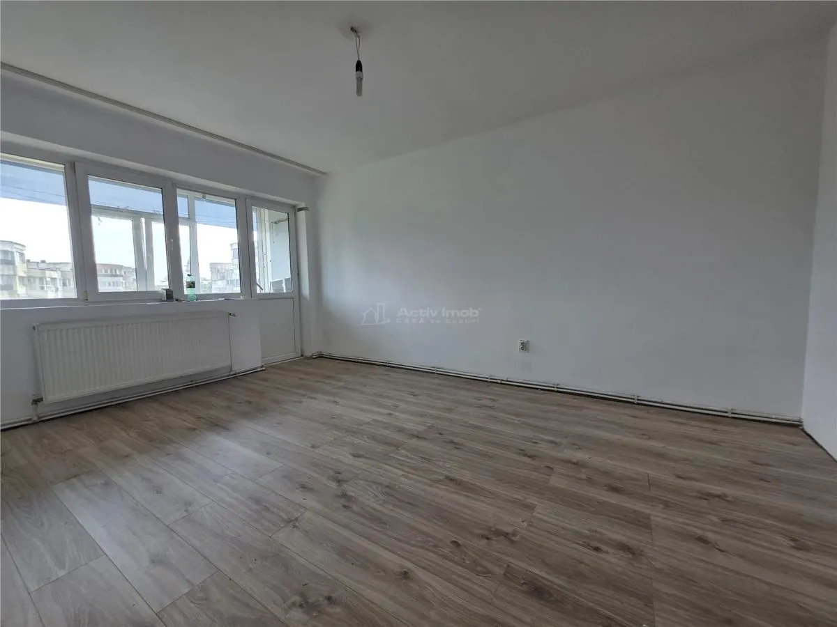 Apartamento 3 Dormitorios, 61 m², 4ª Planta, Parking, Obor - foto 1