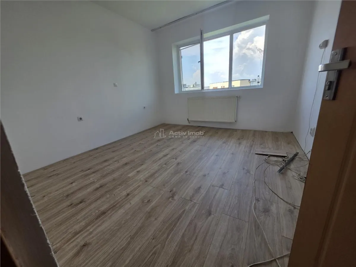 Apartamento 3 Dormitorios, 61 m², 4ª Planta, Parking, Obor - foto 8