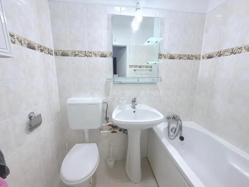Appartement 3 Chambres à Louer – Métro Raul Doamnei – 540€/mois – Meublé et Rénové - foto 5