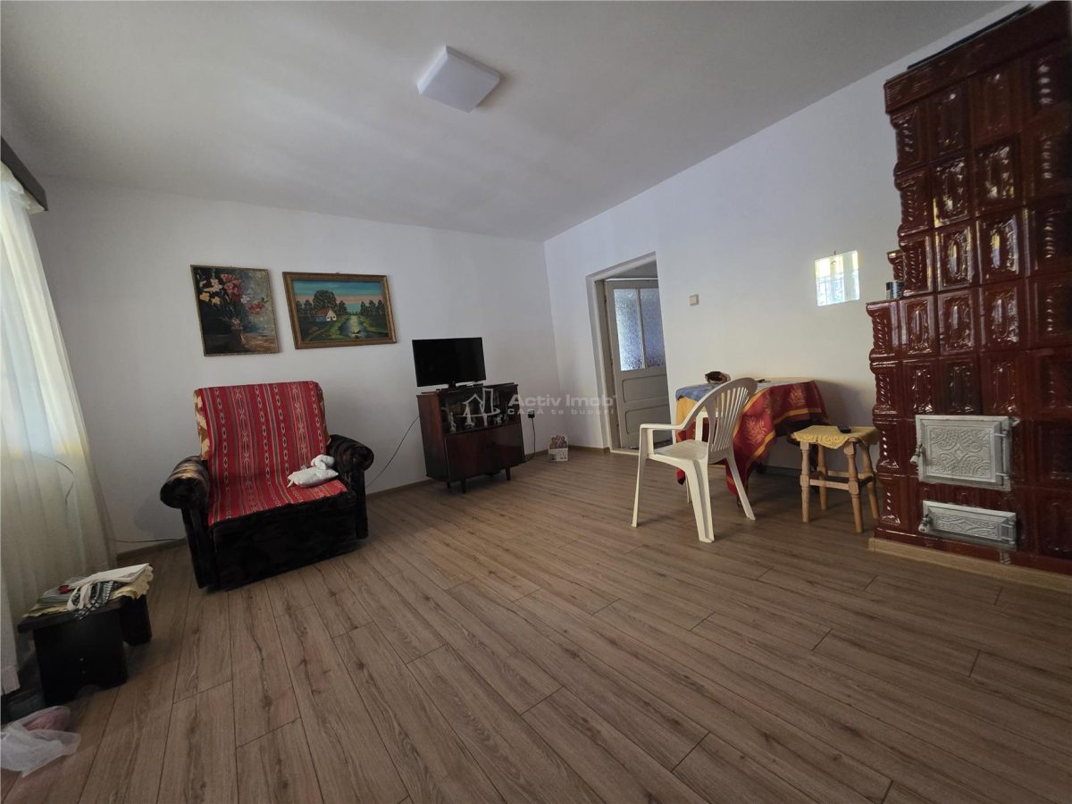 135 sqm House with 2,621 sqm Plot, Mihailești, Buzău - foto 8