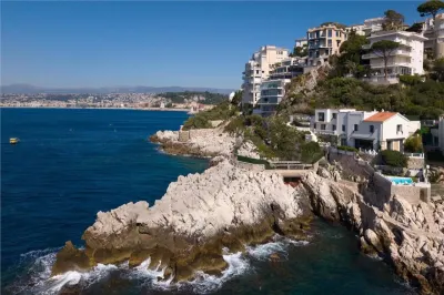 Villa à Vendre en Alpes-Maritimes - foto 2