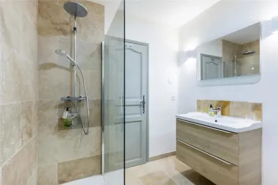 Villa for Sale in Alpes-Maritimes - foto 14