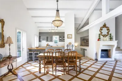 Villa for Sale in Alpes-Maritimes - foto 5