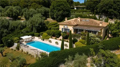 Villa for Sale in Alpes-Maritimes - foto 3