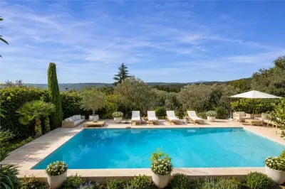 Villa for Sale in Alpes-Maritimes - foto 5