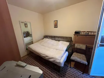 Apartment with 4 bedrooms for sale 80 sqm in Caransebes, Nord area - foto 5