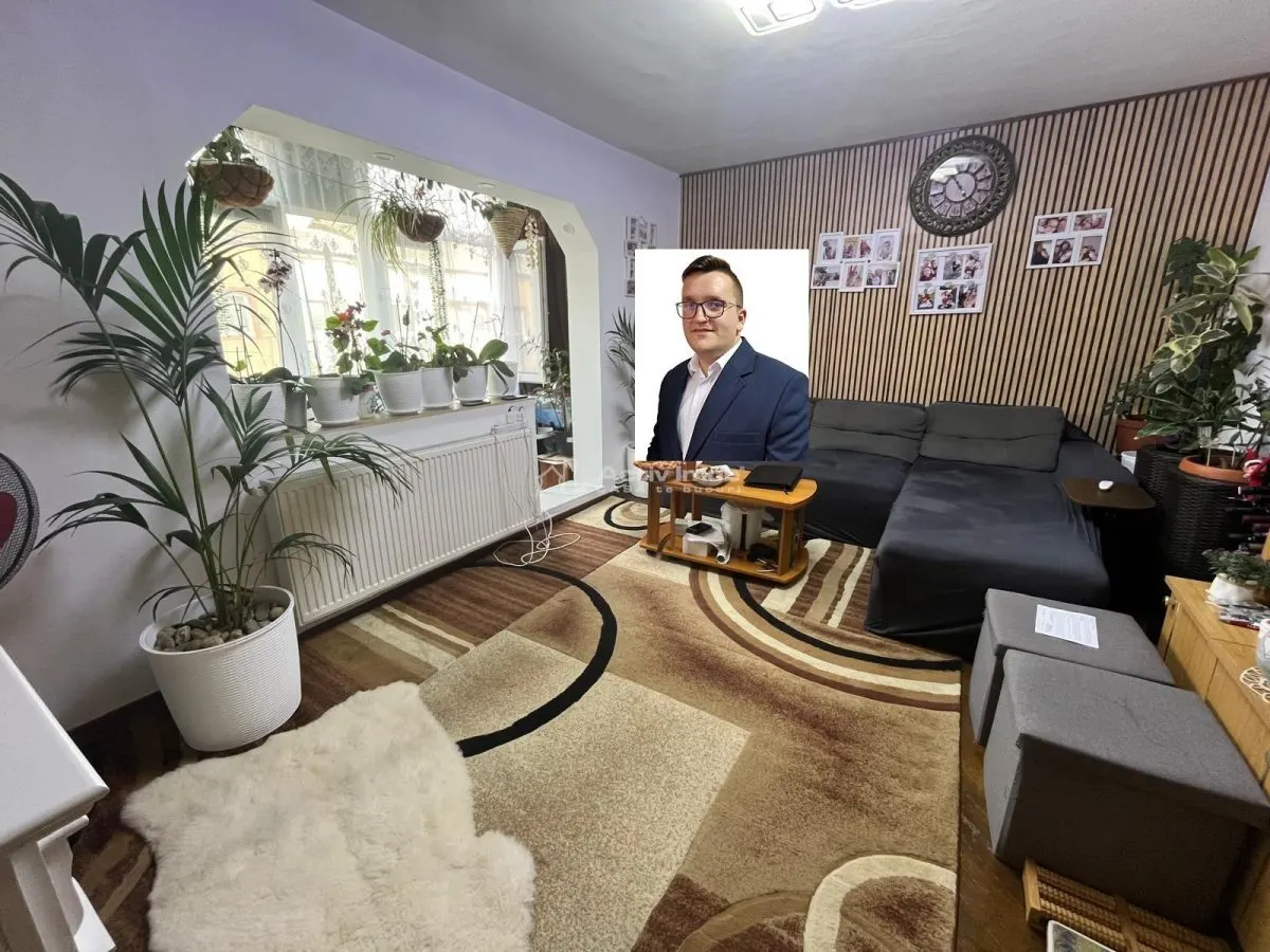 Caransebes, 3 Camere, Cf.,1. Dec., Zona Pipirig Polivalenta - foto 1