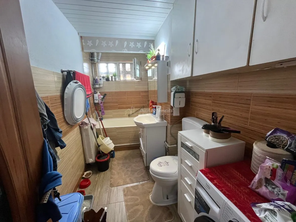 Caransebes, 3 Camere, Cf.,1. Dec., Zona Pipirig Polivalenta - foto 7