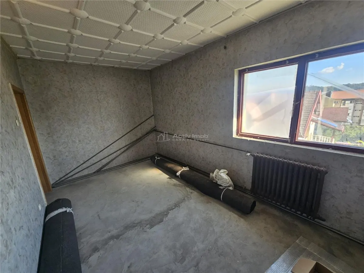 Apartment with 4 bedrooms for sale 120 sqm in Resita, Calea Timisoarei area - foto 17