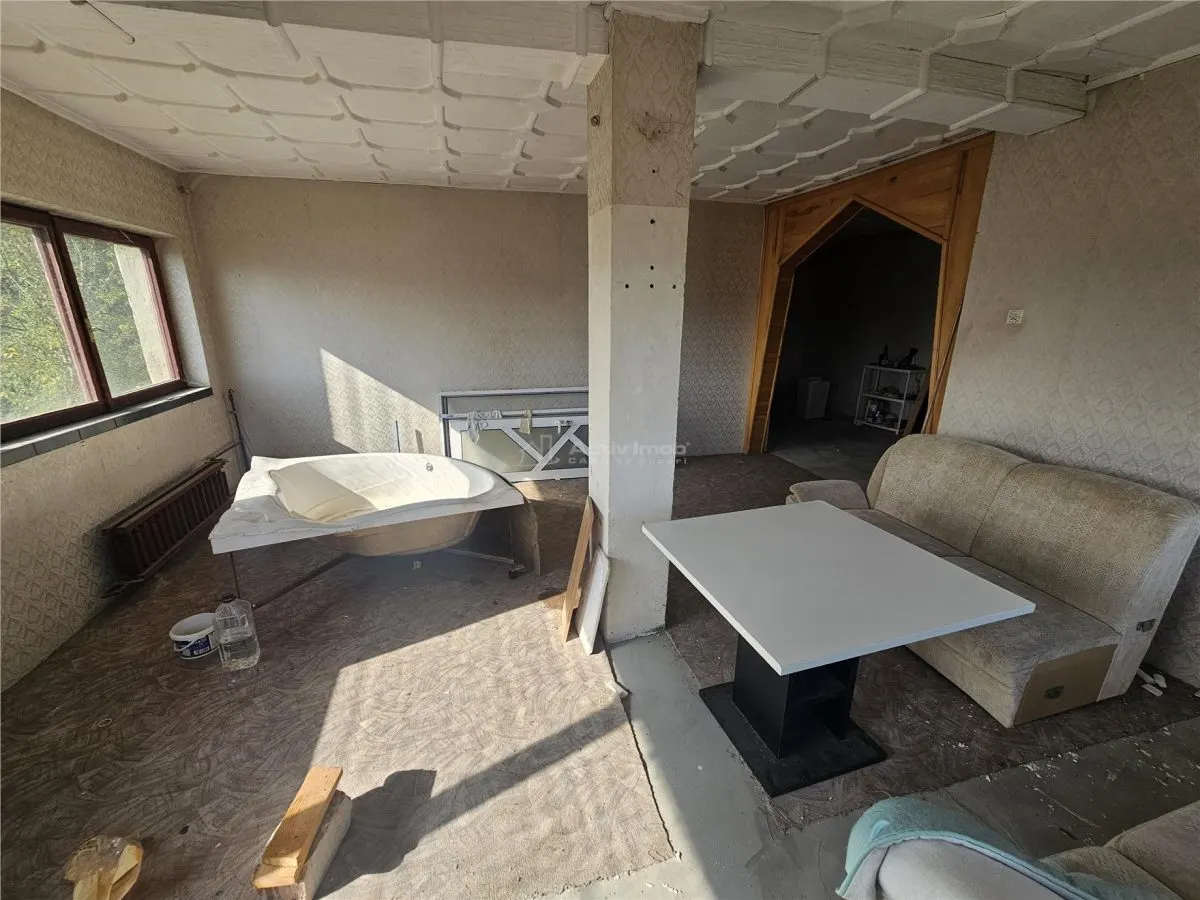 Apartment with 4 bedrooms for sale 120 sqm in Resita, Calea Timisoarei area - foto 23
