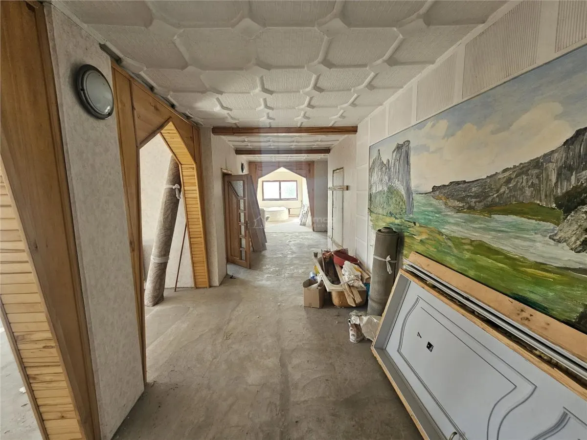 Apartment with 4 bedrooms for sale 120 sqm in Resita, Calea Timisoarei area - foto 7