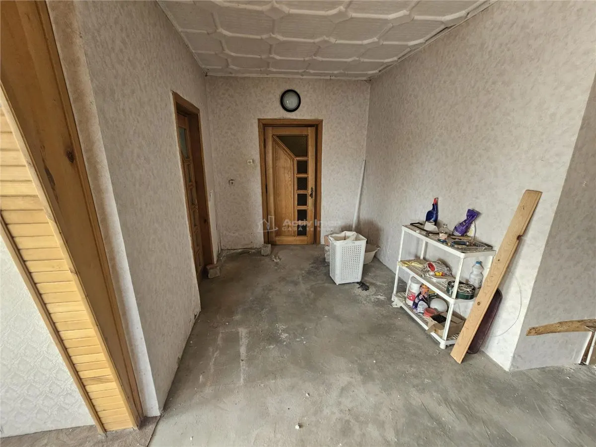 Apartment with 4 bedrooms for sale 120 sqm in Resita, Calea Timisoarei area - foto 9