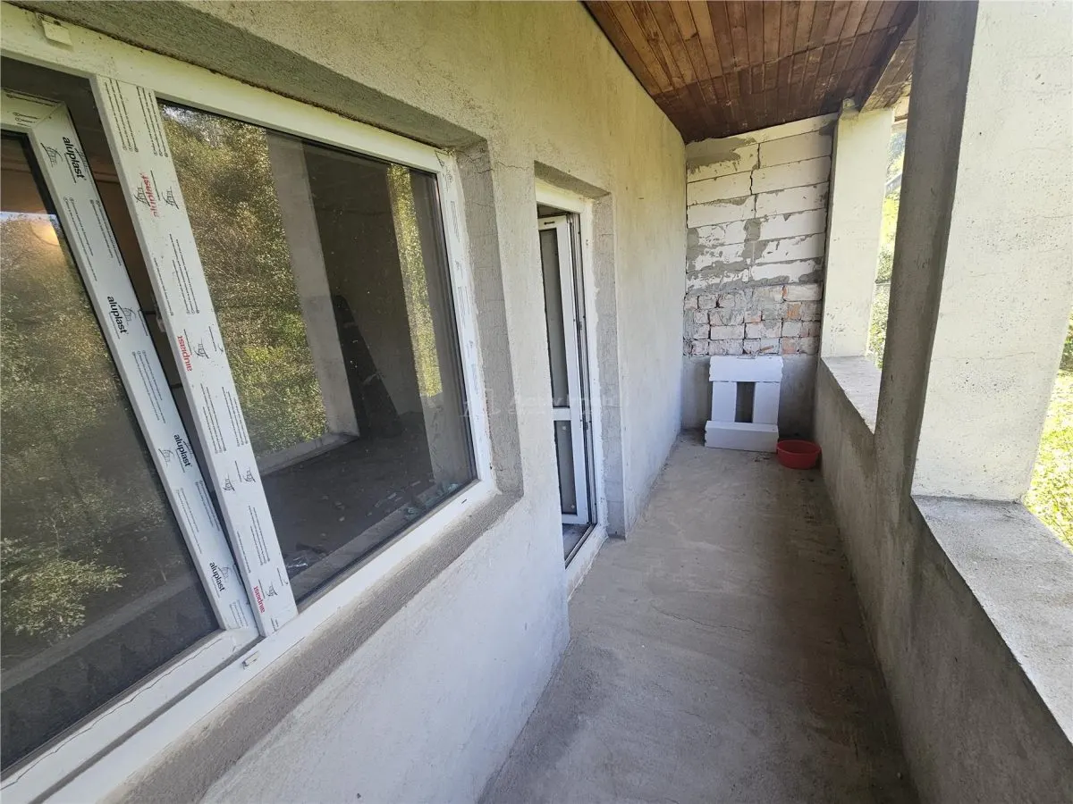Apartment with 4 bedrooms for sale 120 sqm in Resita, Calea Timisoarei area - foto 10