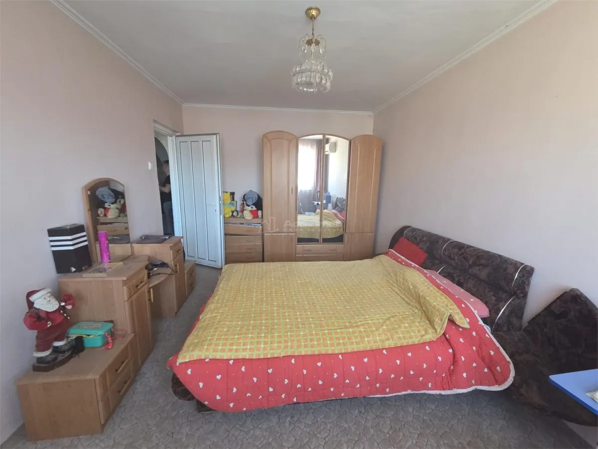 4-Bedroom Apartment Ostroveni, Boulevard Tineretului, Ramnicu Valcea - foto 8
