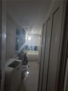 4-Bedroom Apartment Ostroveni, Boulevard Tineretului, Ramnicu Valcea - foto 10