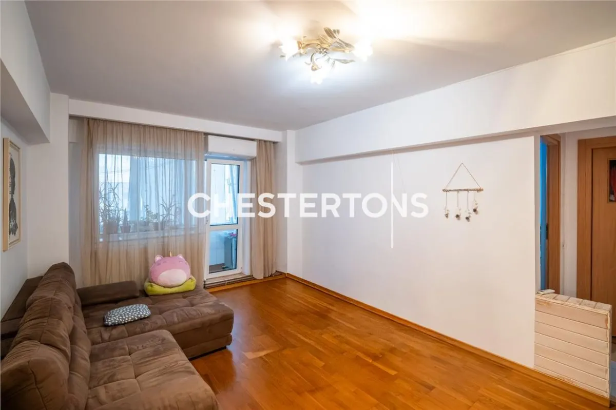 Apartamento de 3 Dormitorios con Calefacción Central Propia y 2 Baños, Calea 13 Septembrie - foto 1