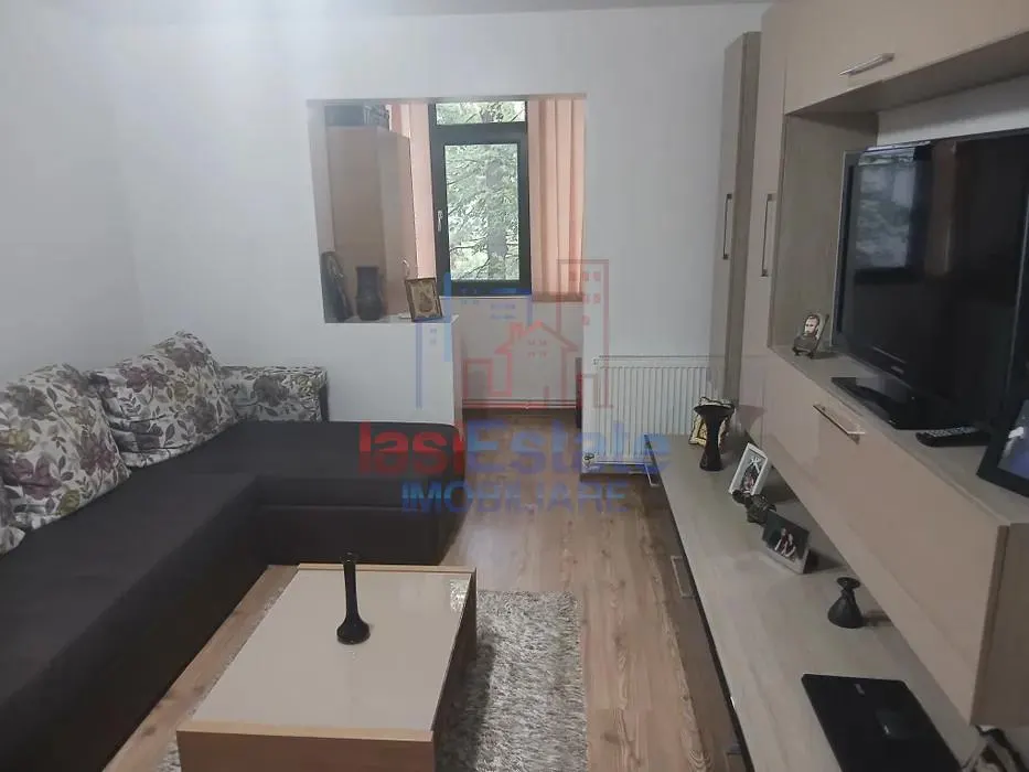 两卧室公寓，二楼，Baza 3 – 独立热水锅炉，全屋家具 - foto 2