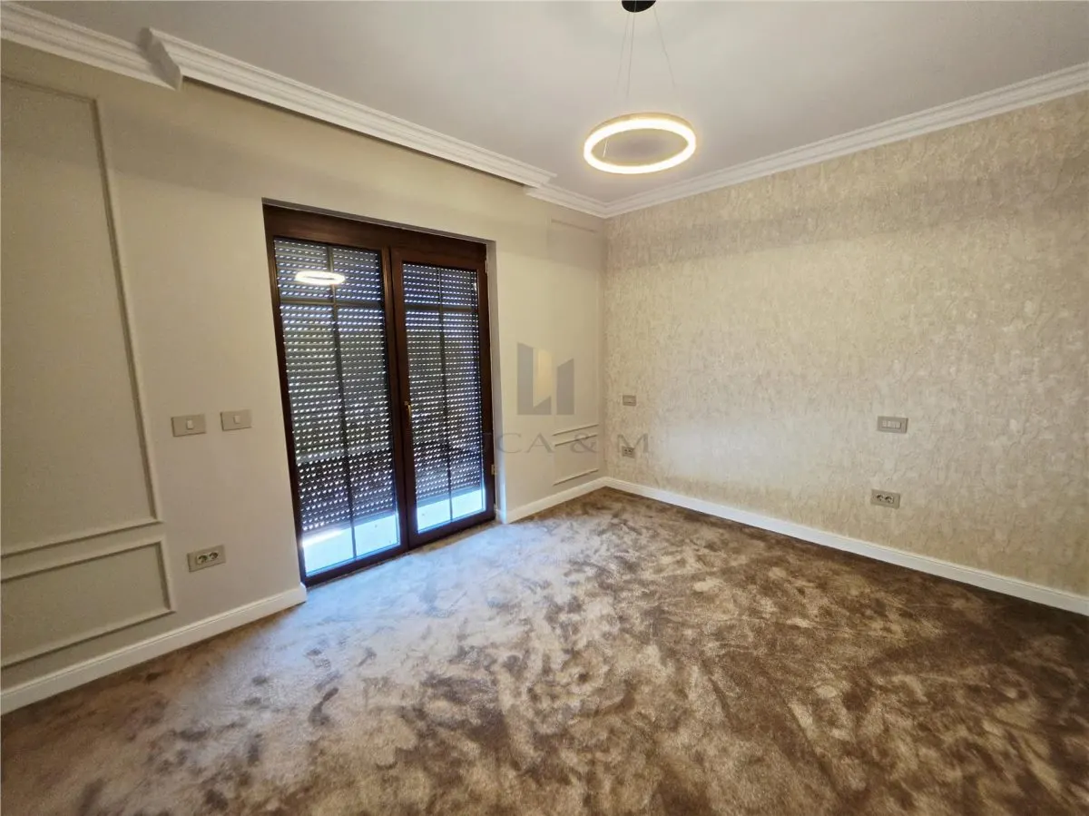 Primera Renta | Seminchalet Moderno y Espacioso – Ghiroda, Timiș - foto 15