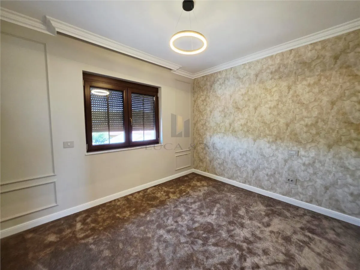 Primera Renta | Seminchalet Moderno y Espacioso – Ghiroda, Timiș - foto 18