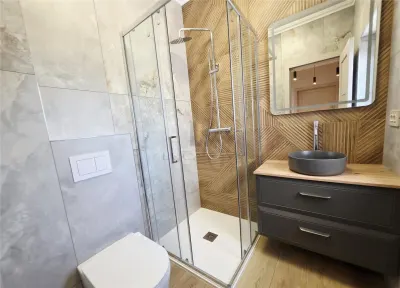 Primera Renta | Seminchalet Moderno y Espacioso – Ghiroda, Timiș - foto 8