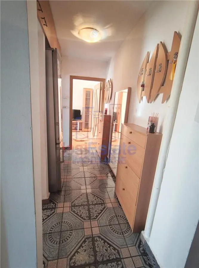 Alexandru cel Bun – Appartement Trois Chambres, Idéal pour Famille - foto 11