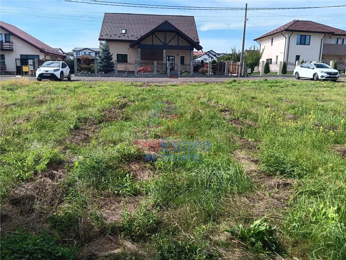 Valea Adanca, rue Cosarilor – Terrain constructible 550 m² avec utilités - foto 1