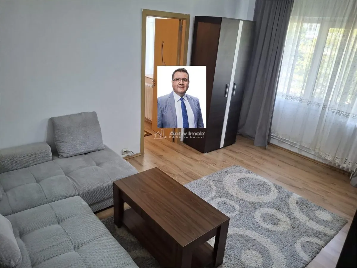 Apartment with 3 bedrooms for rent 50 sqm in Resita, Micro II area - foto 1