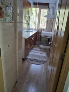 Apartment with 3 bedrooms for rent 50 sqm in Resita, Micro II area - foto 3