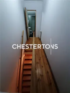 Exclusiva vivienda de 2 dormitorios con salón, patio cerca del Parque Carol - foto 13