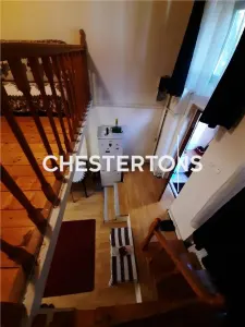 Exclusiva vivienda de 2 dormitorios con salón, patio cerca del Parque Carol - foto 4