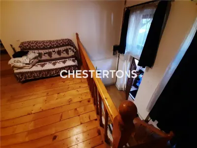 Exclusiva vivienda de 2 dormitorios con salón, patio cerca del Parque Carol - foto 10