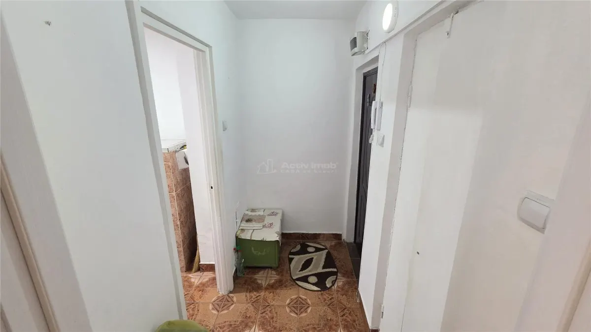 Apartment with 2 bedrooms for sale 47 sqm in Oravita, Central area - foto 12