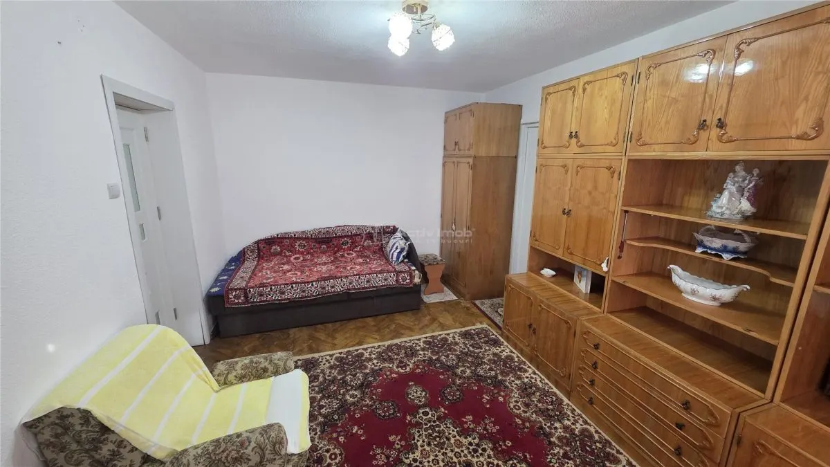 Apartment with 2 bedrooms for sale 47 sqm in Oravita, Central area - foto 6