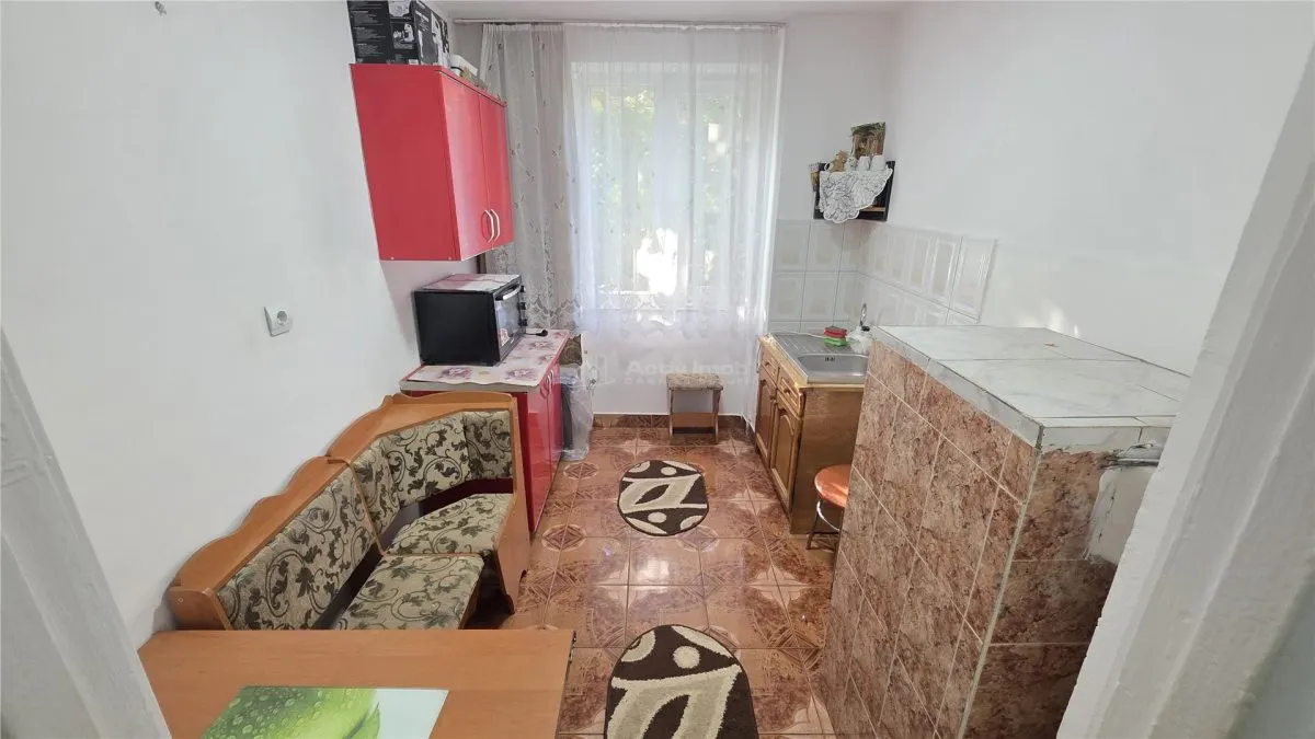 Apartment with 2 bedrooms for sale 47 sqm in Oravita, Central area - foto 7