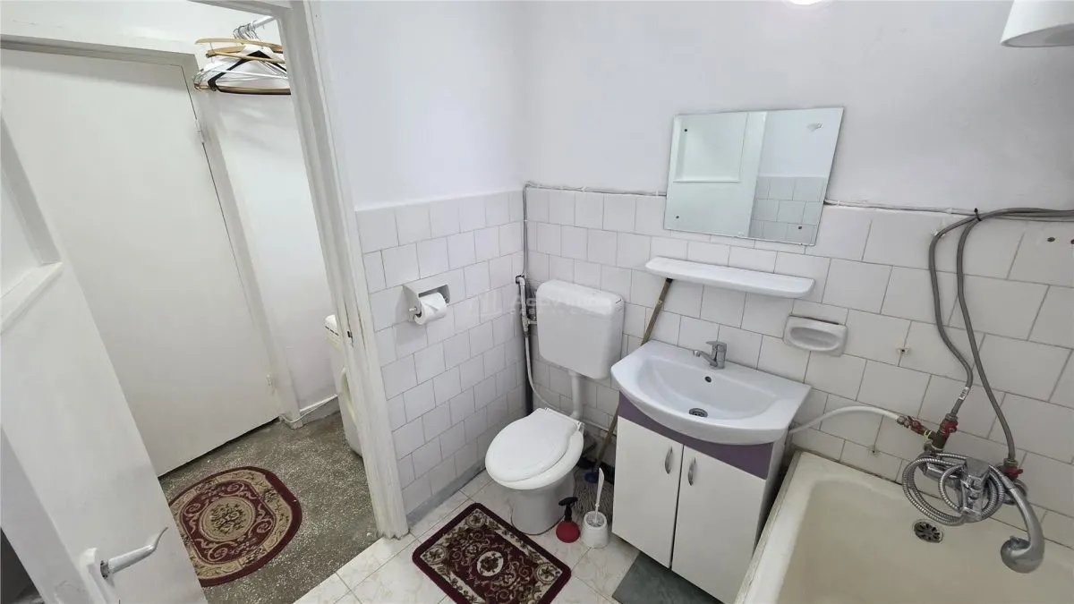 Apartment with 2 bedrooms for sale 47 sqm in Oravita, Central area - foto 9