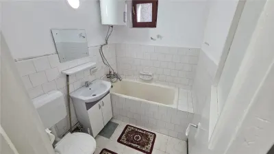 Apartment with 2 bedrooms for sale 47 sqm in Oravita, Central area - foto 10