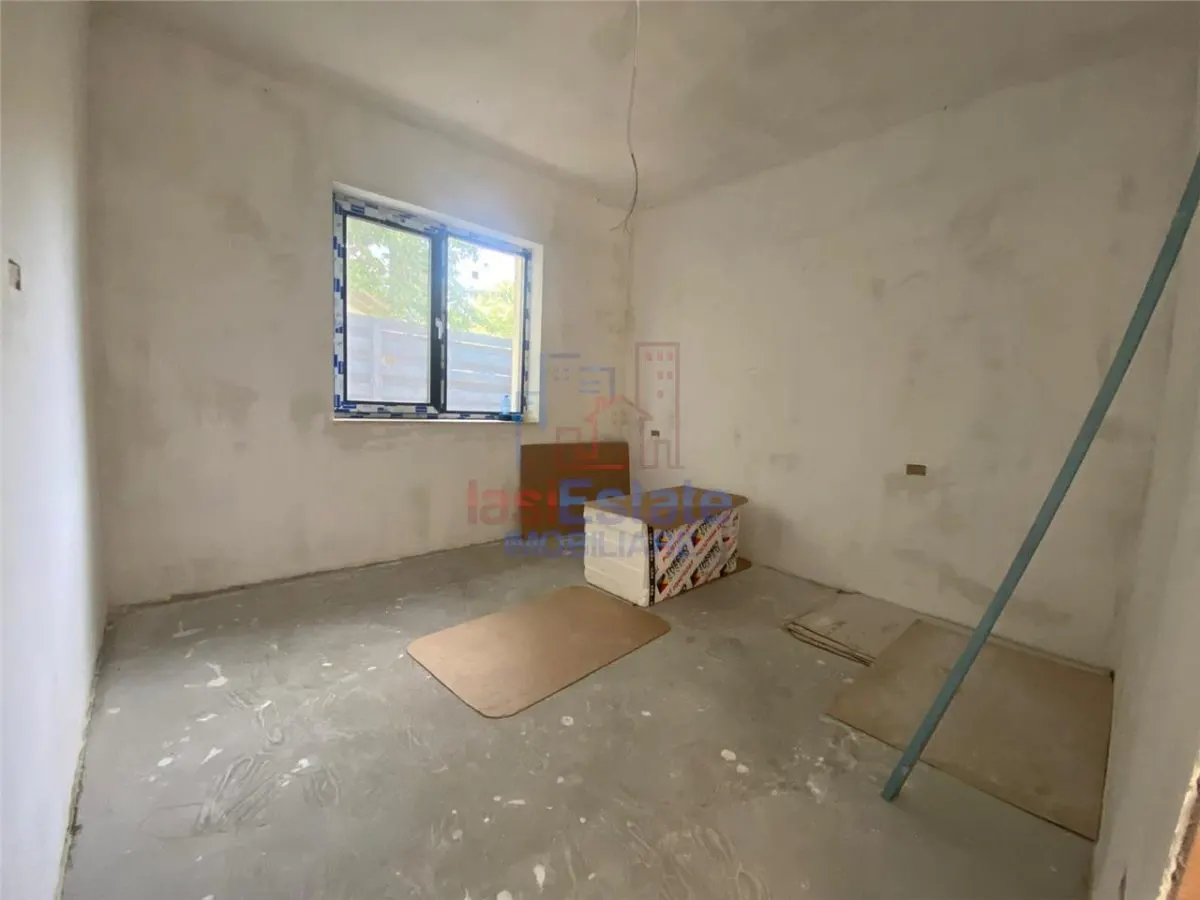 Casa in Breazu - plan parter - individuala - foto 3