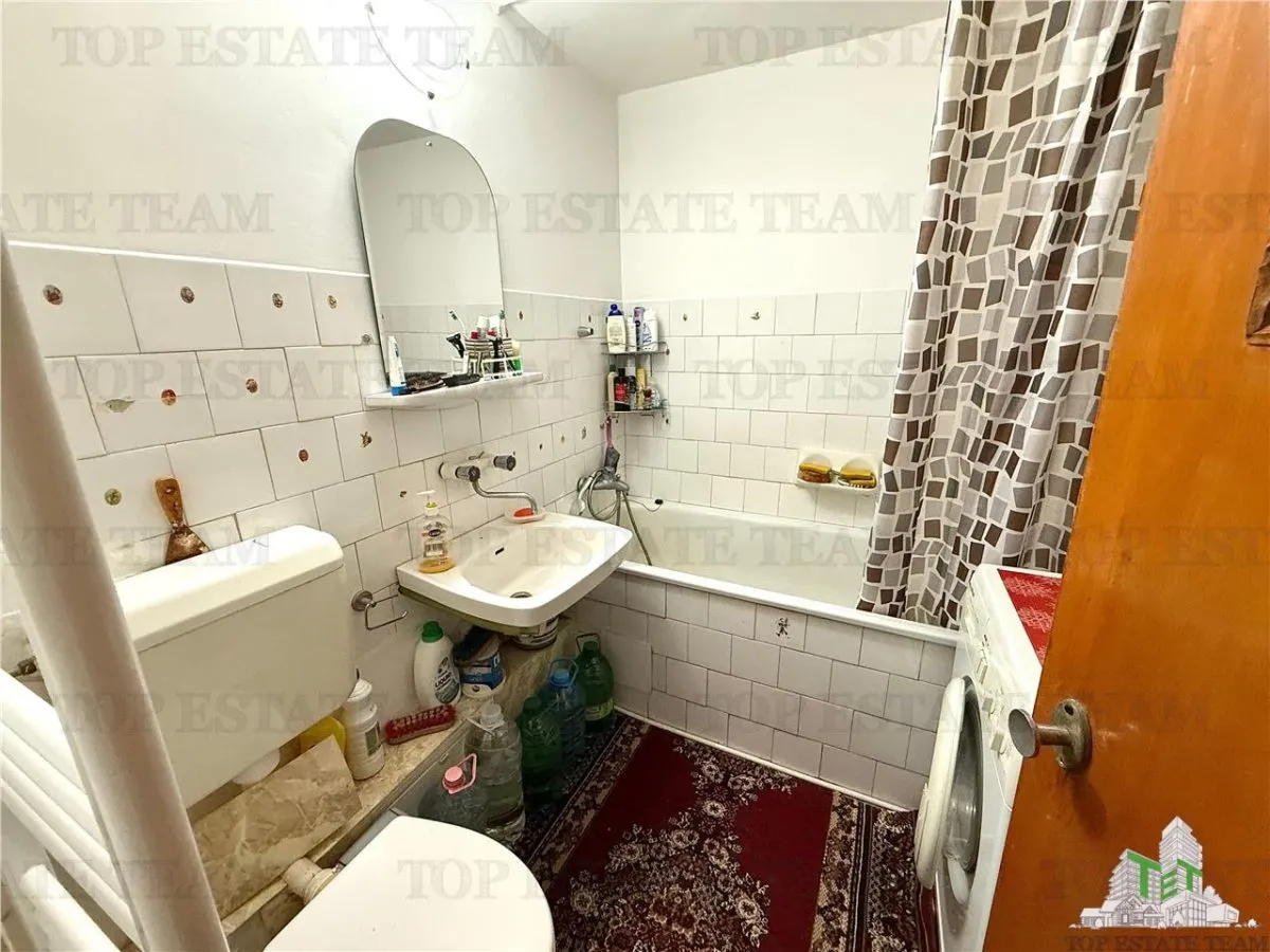 3-Bedroom Apartment | 2 Bathrooms | 1986 Building | Rahova - foto 11