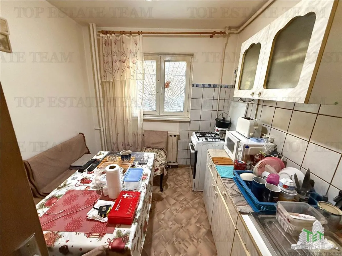 3-Bedroom Apartment | 2 Bathrooms | 1986 Building | Rahova - foto 3