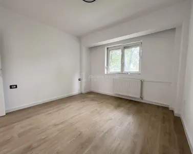 Apartamento de Dos Dormitorios Separado - Reformado - Calle Octavian Goga - foto 13