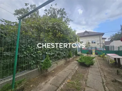 Casa de 4 Dormitorios con Jardín Privado—Frente Universidad Ovidius, Bulevar Mamaia, Constanza - foto 14