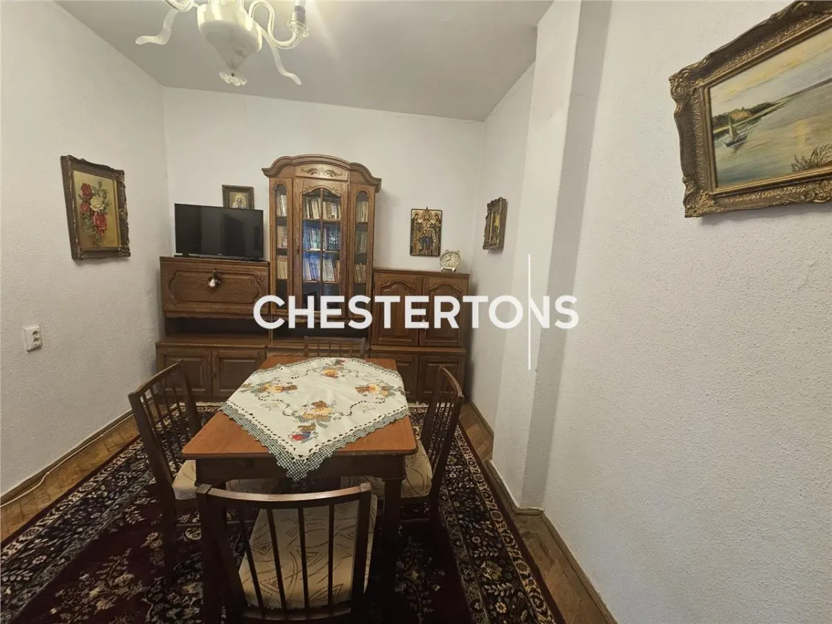 Casa de 4 Dormitorios con Jardín Privado—Frente Universidad Ovidius, Bulevar Mamaia, Constanza - foto 19